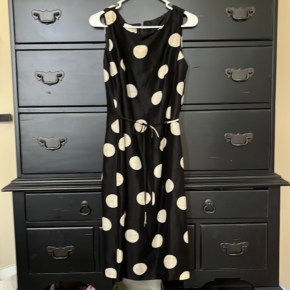 Talbots size 8 dress black/cream.